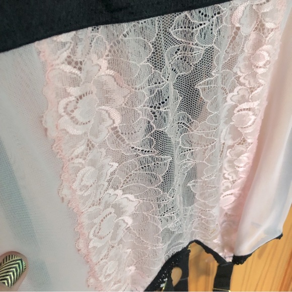 Seven ‘til Midnight Women's Lace Fitted Chemise Mini Dress &Thong Size Medium - Picture 14 of 15